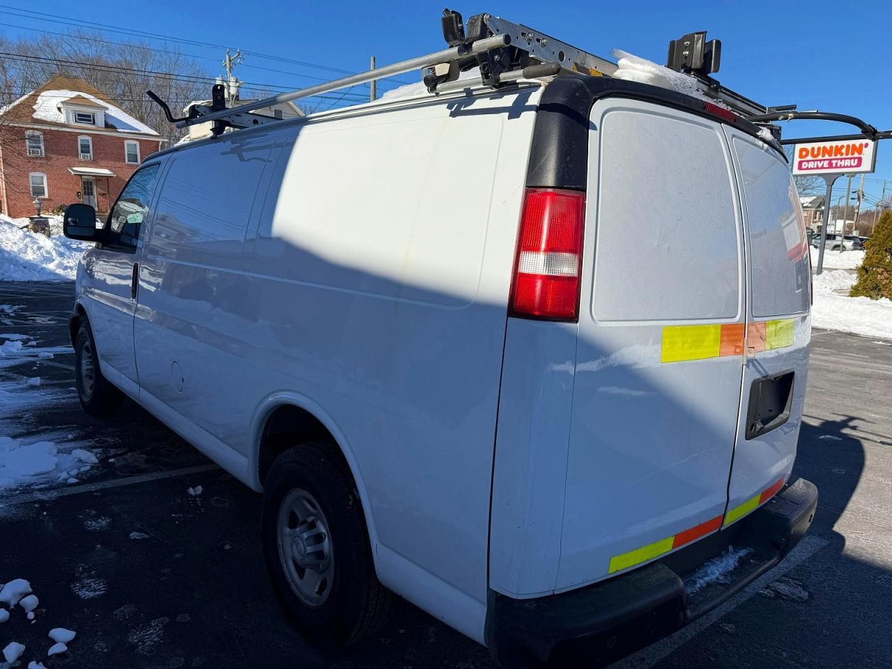 2017 Chevrolet Express G2500 - zdjęcie 2