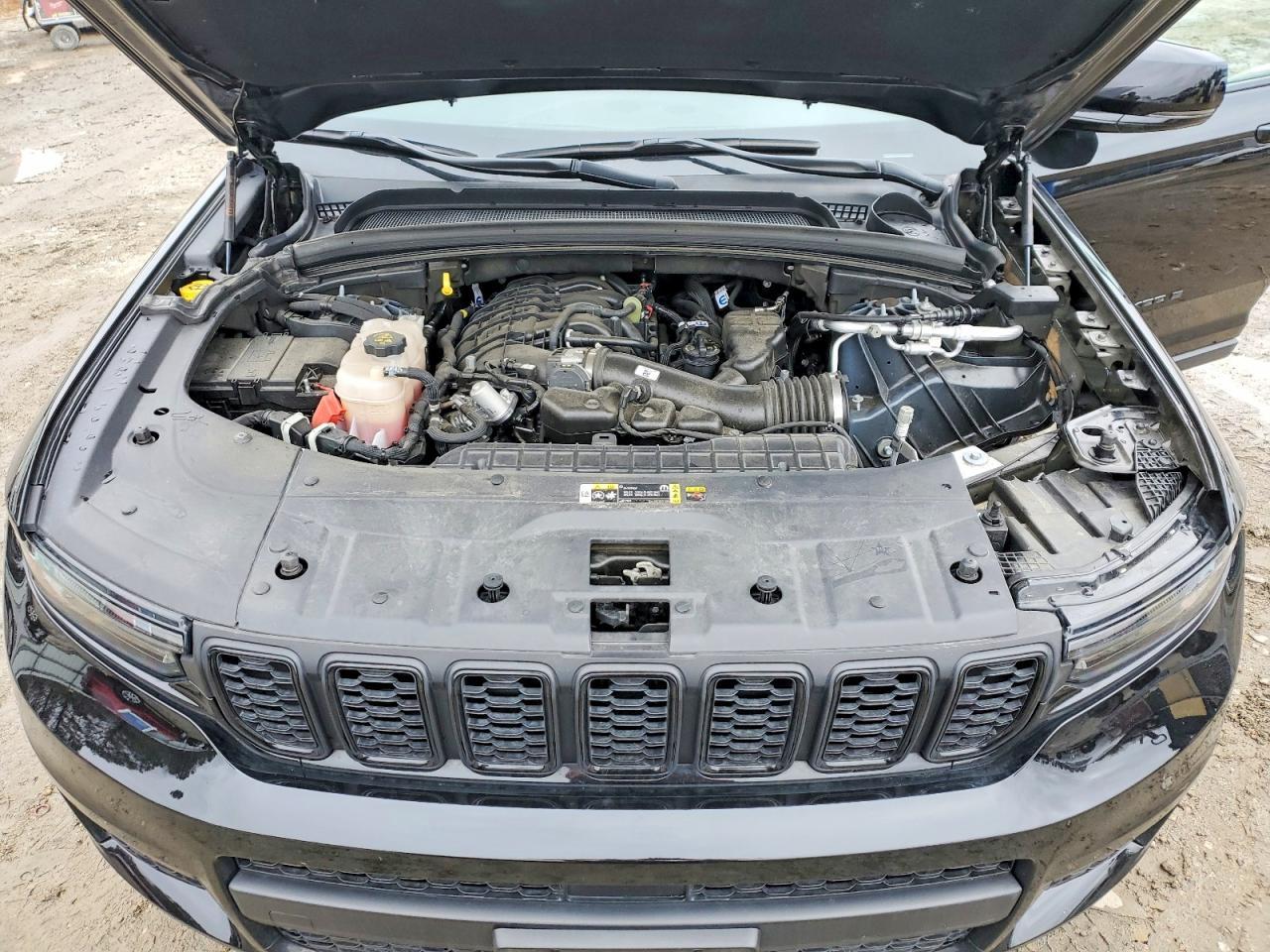 2025 Jeep Grand Cherokee L Laredo - zdjęcie 12