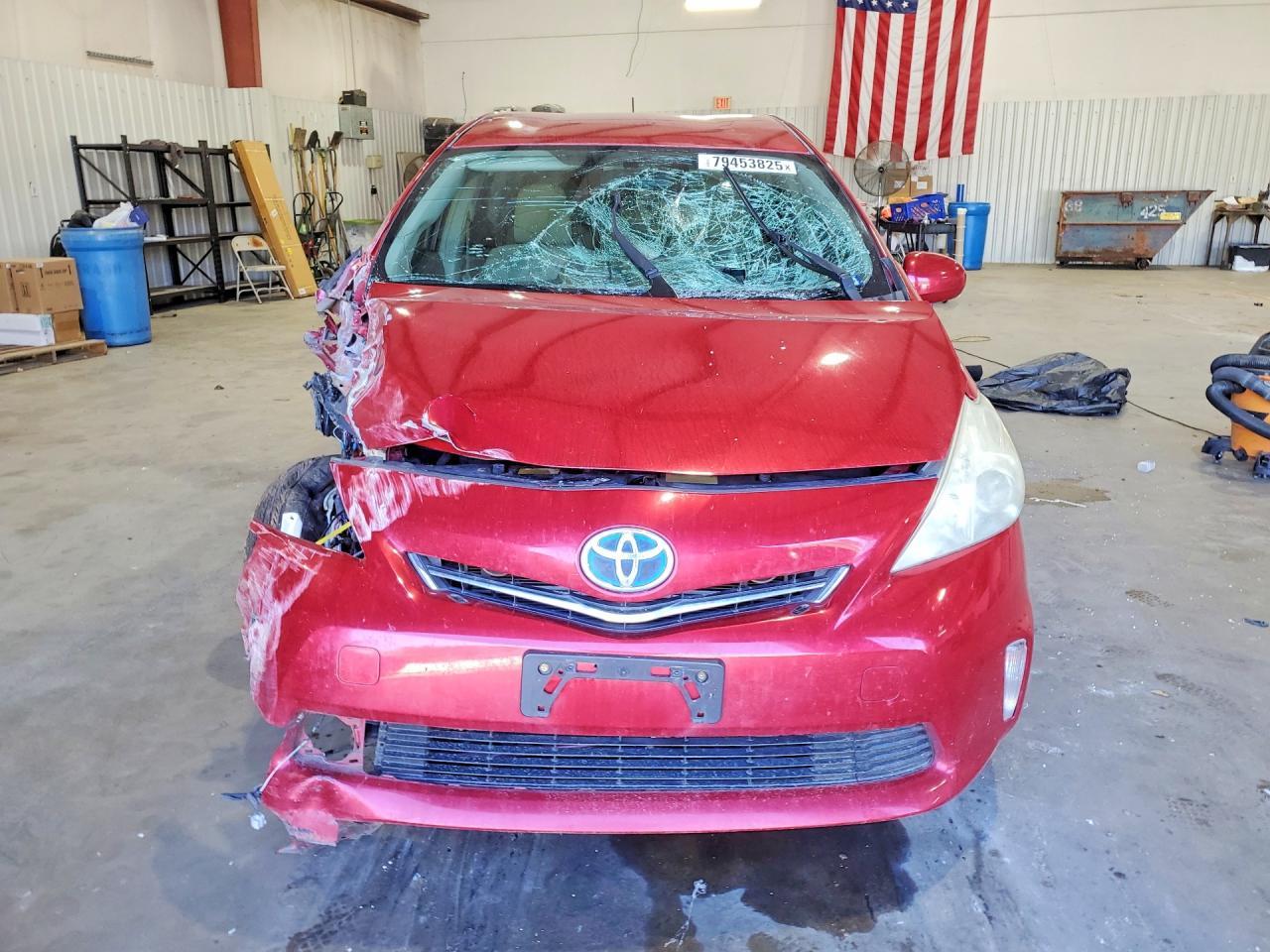 2014 Toyota Prius V Two - zdjęcie 5