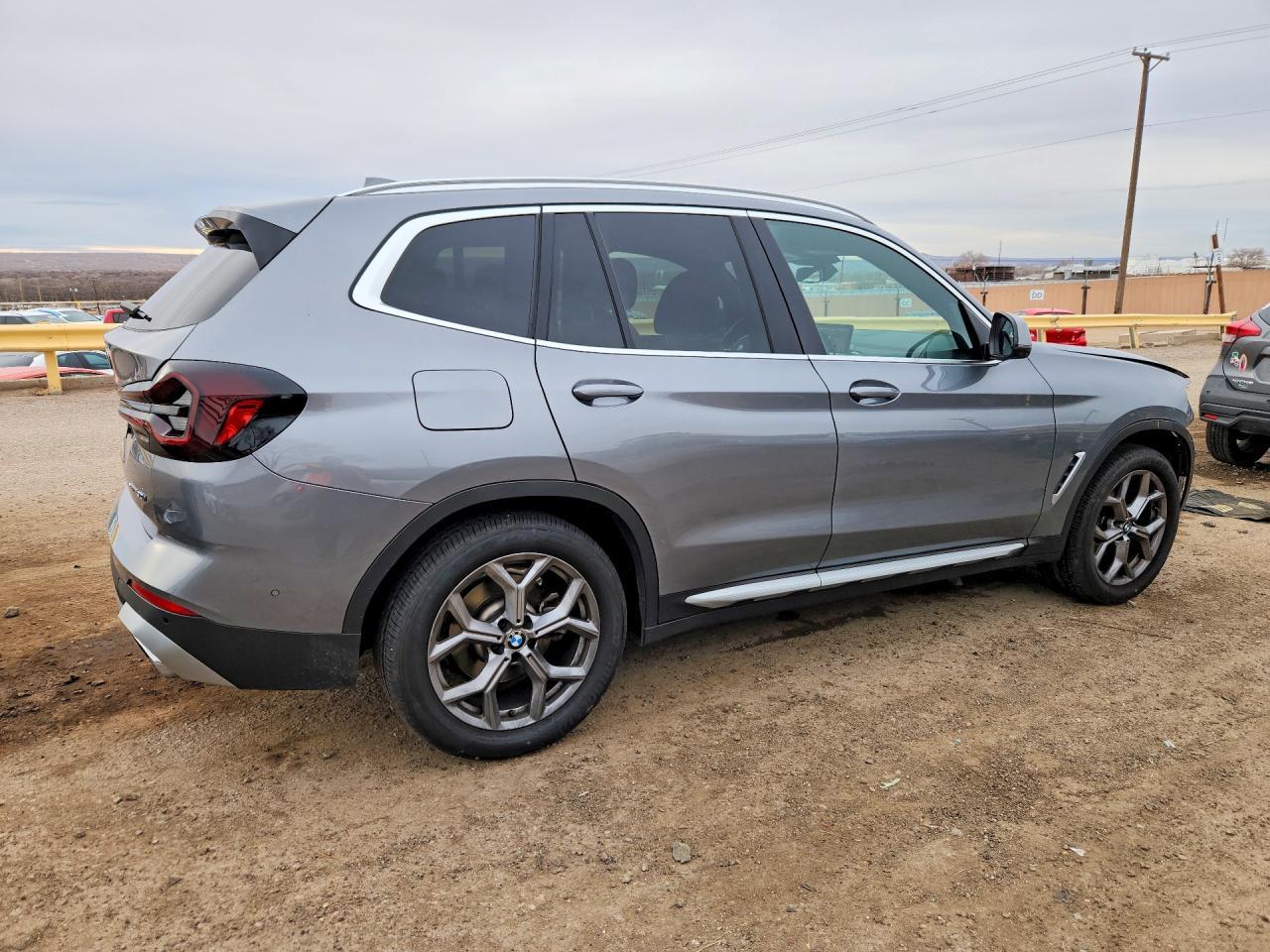 2023 BMW X3 xDrive30I - zdjęcie 3