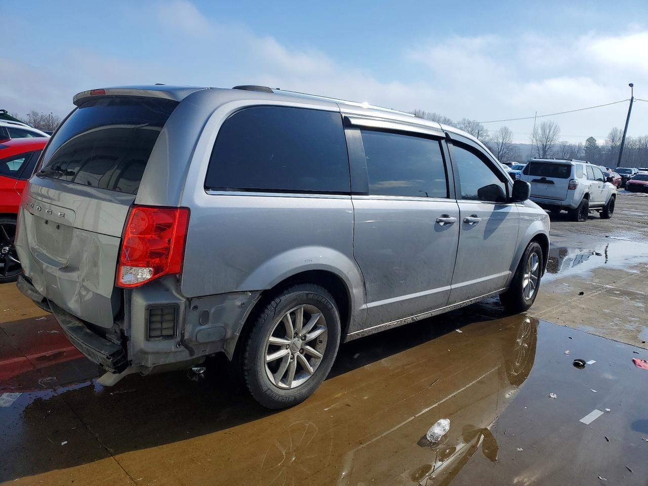 2019 Dodge Grand Caravan Sxt - zdjęcie 3
