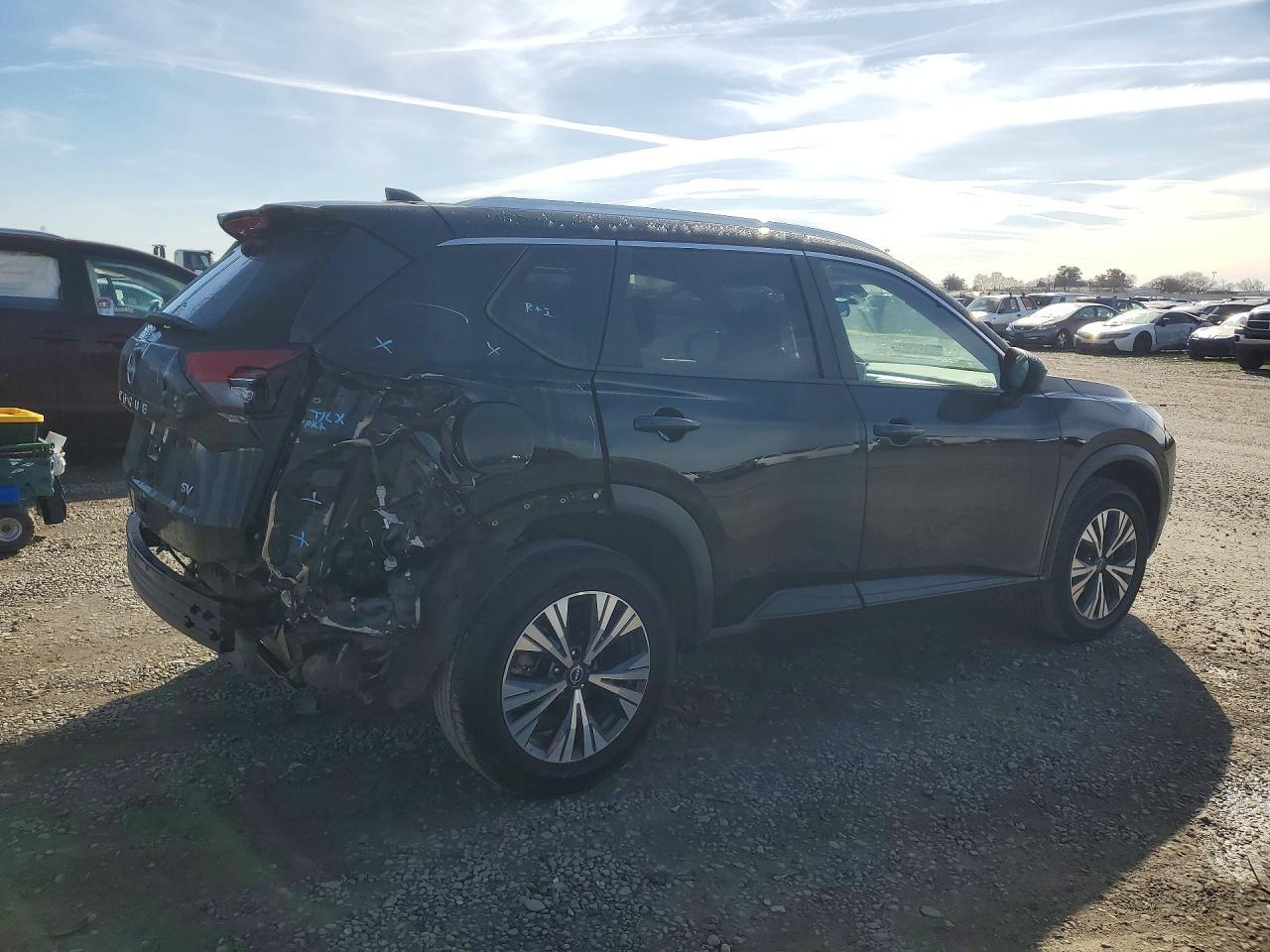 2023 Nissan Rogue Sv - zdjęcie 3