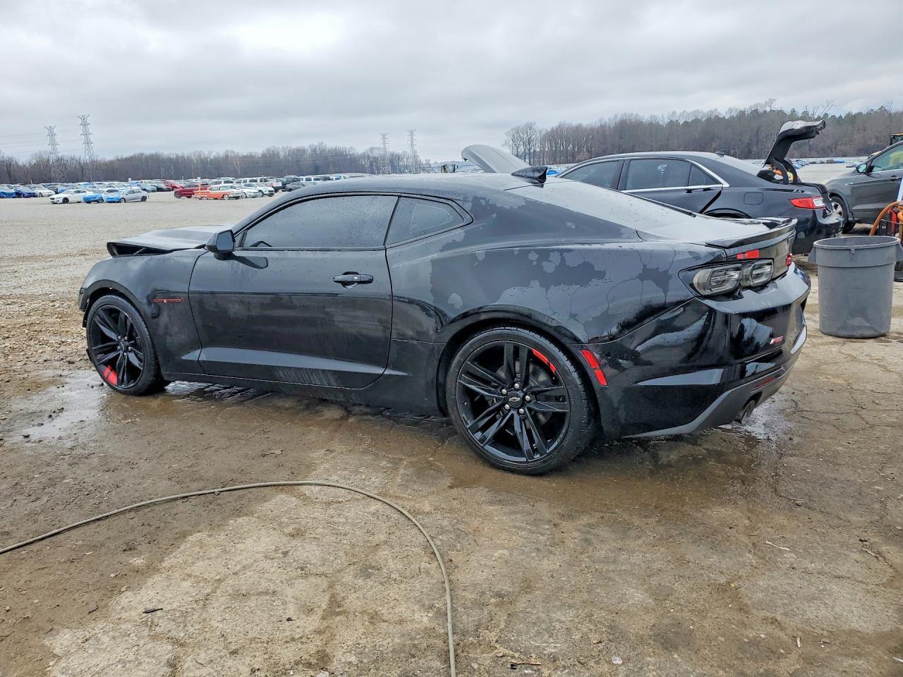 2021 Chevrolet Camaro Ls - zdjęcie 2
