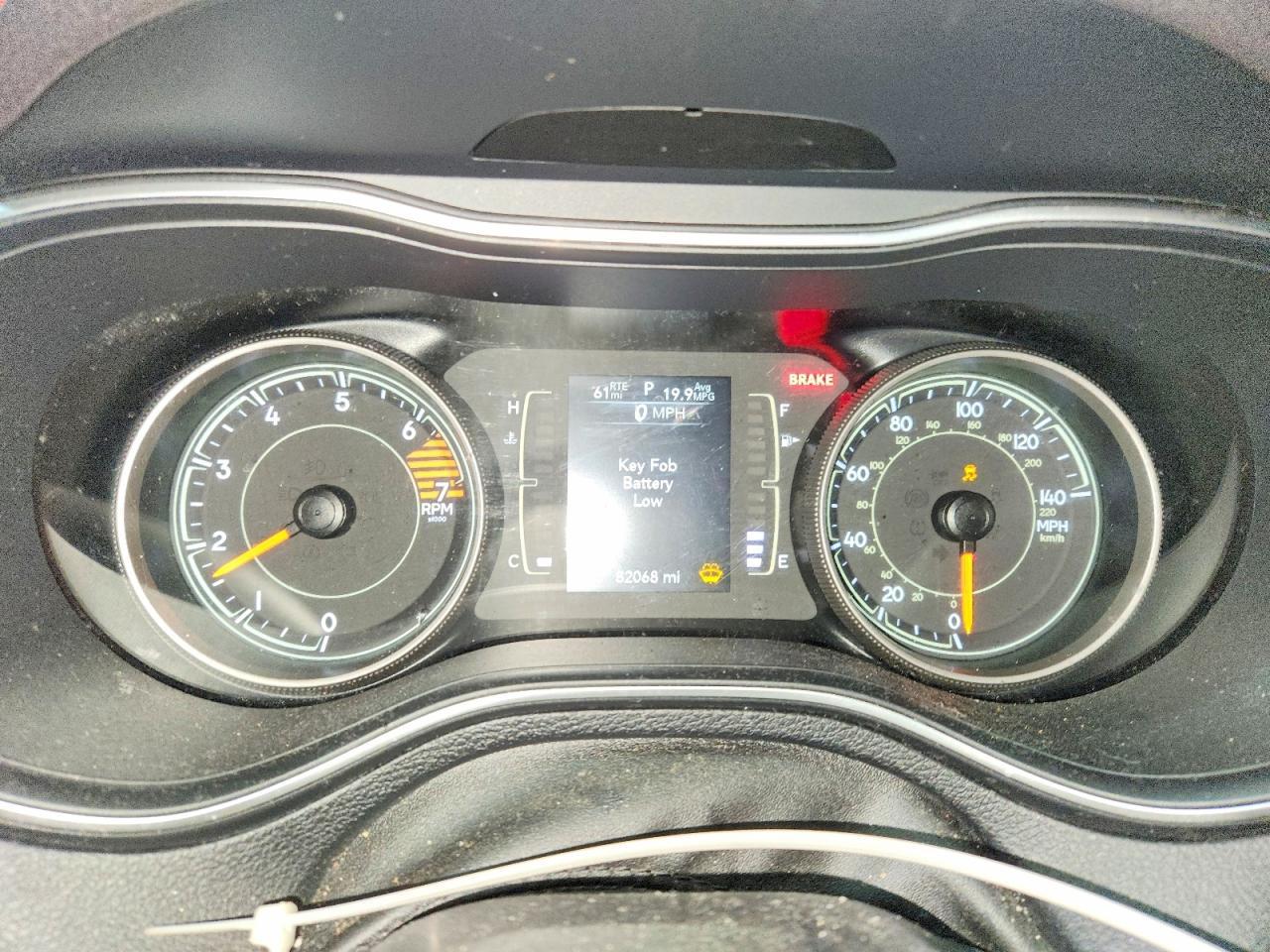 2019 Jeep Cherokee Latitude Plus - zdjęcie 9