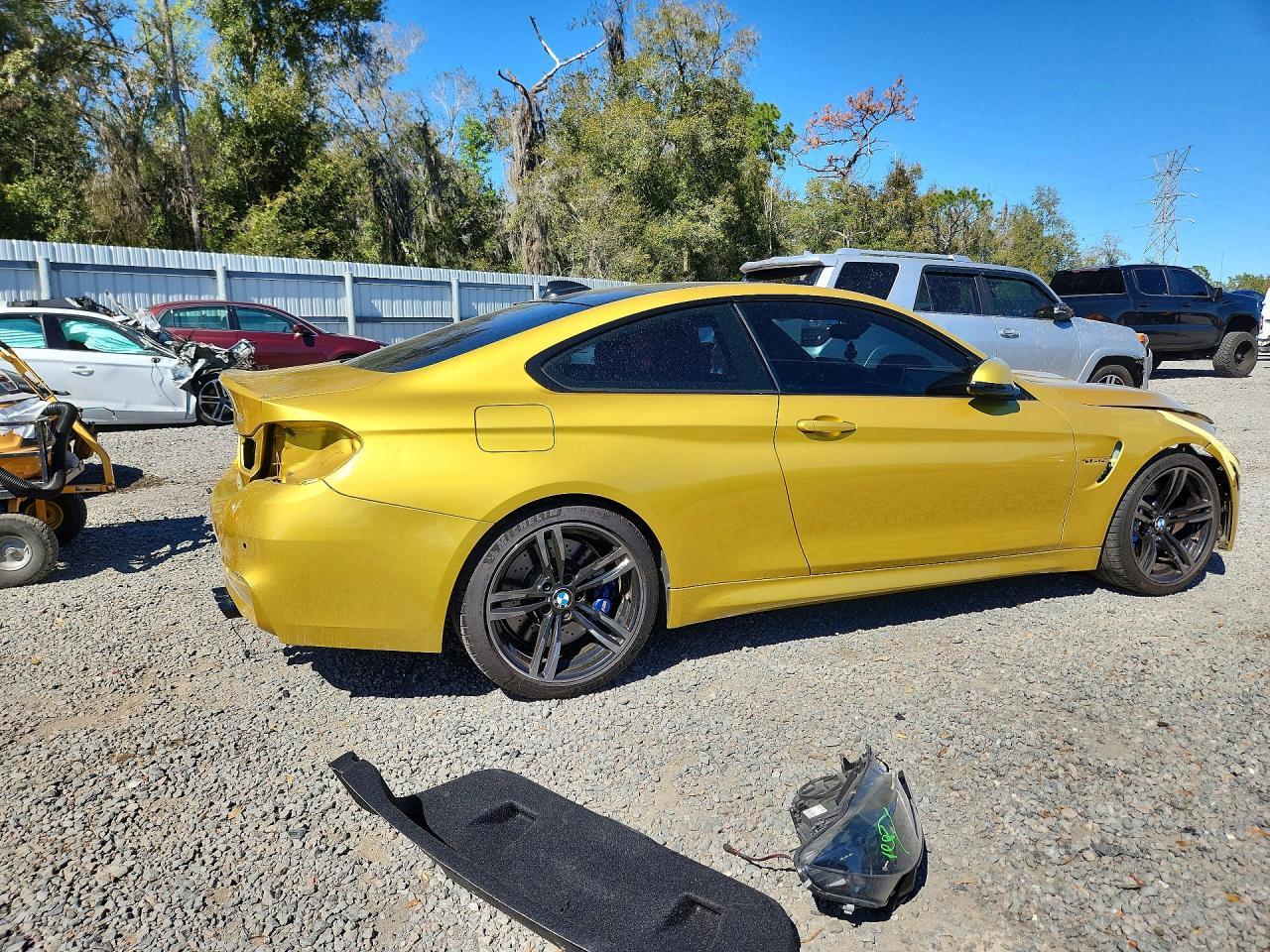 2015 BMW M4 - zdjęcie 3