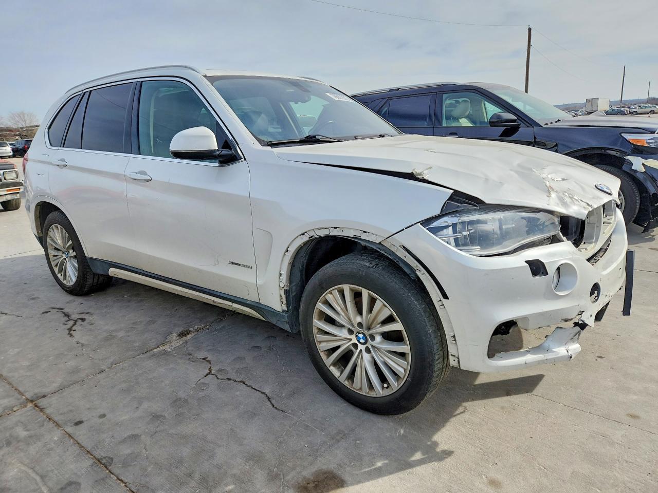 2016 BMW X5 xDrive35I Luxury - zdjęcie 4