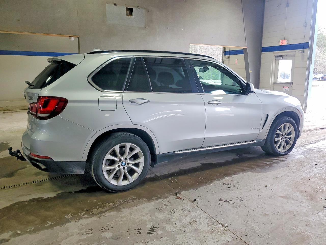 2015 BMW X5 xDrive50I - zdjęcie 3