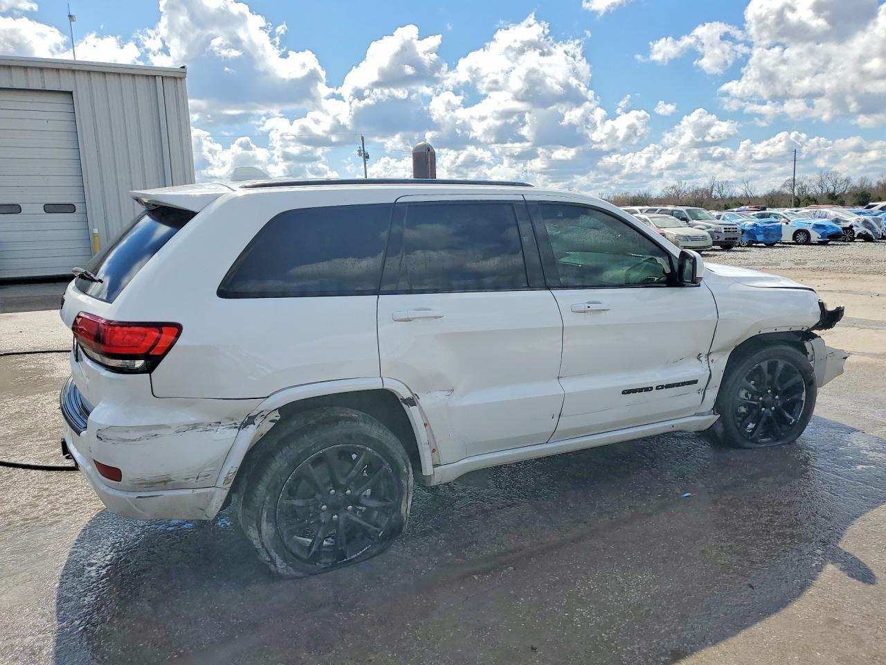 2020 Jeep Grand Cherokee Laredo - zdjęcie 3