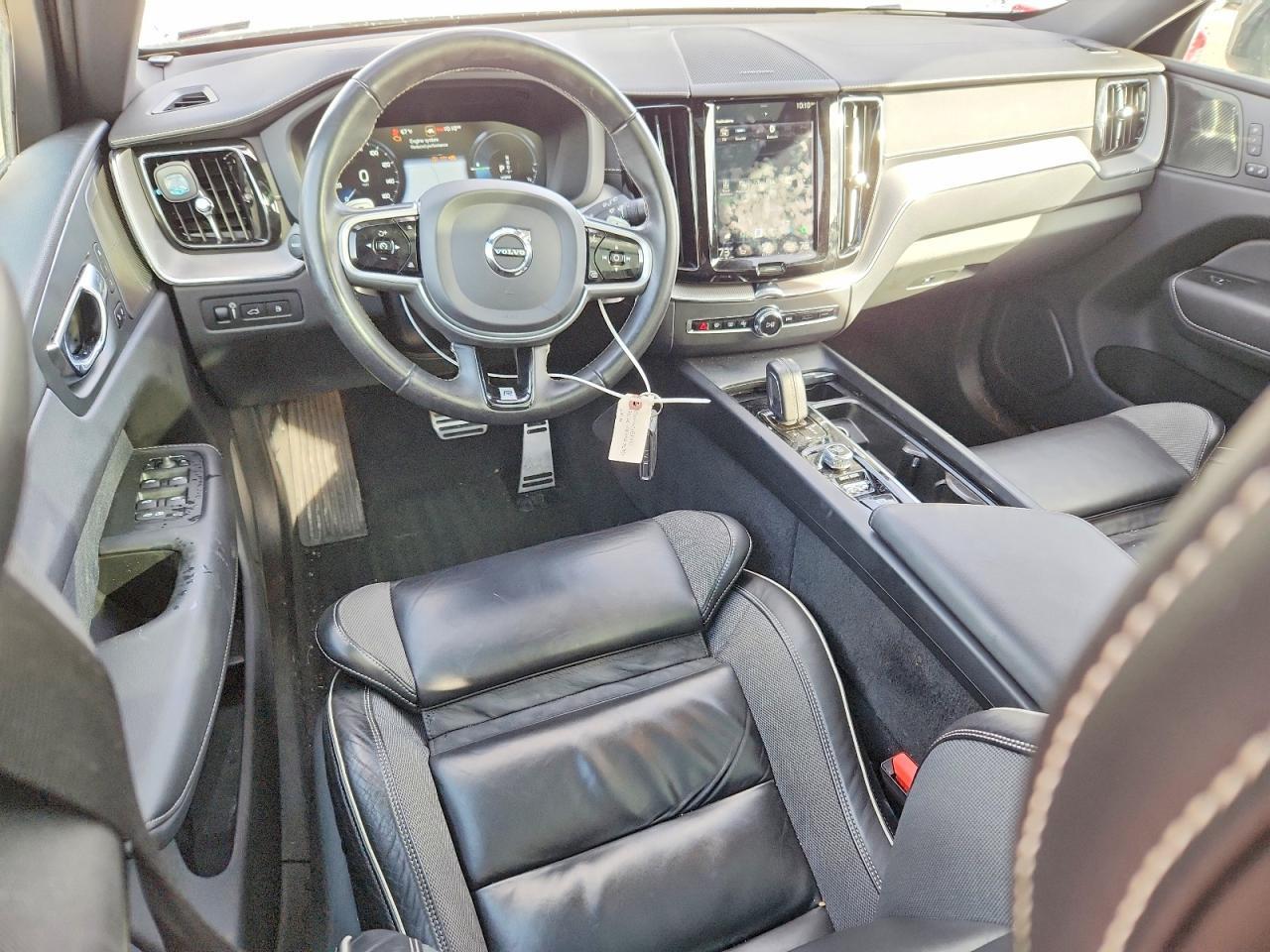 2020 Volvo Xc60 T8 R-Design - zdjęcie 8