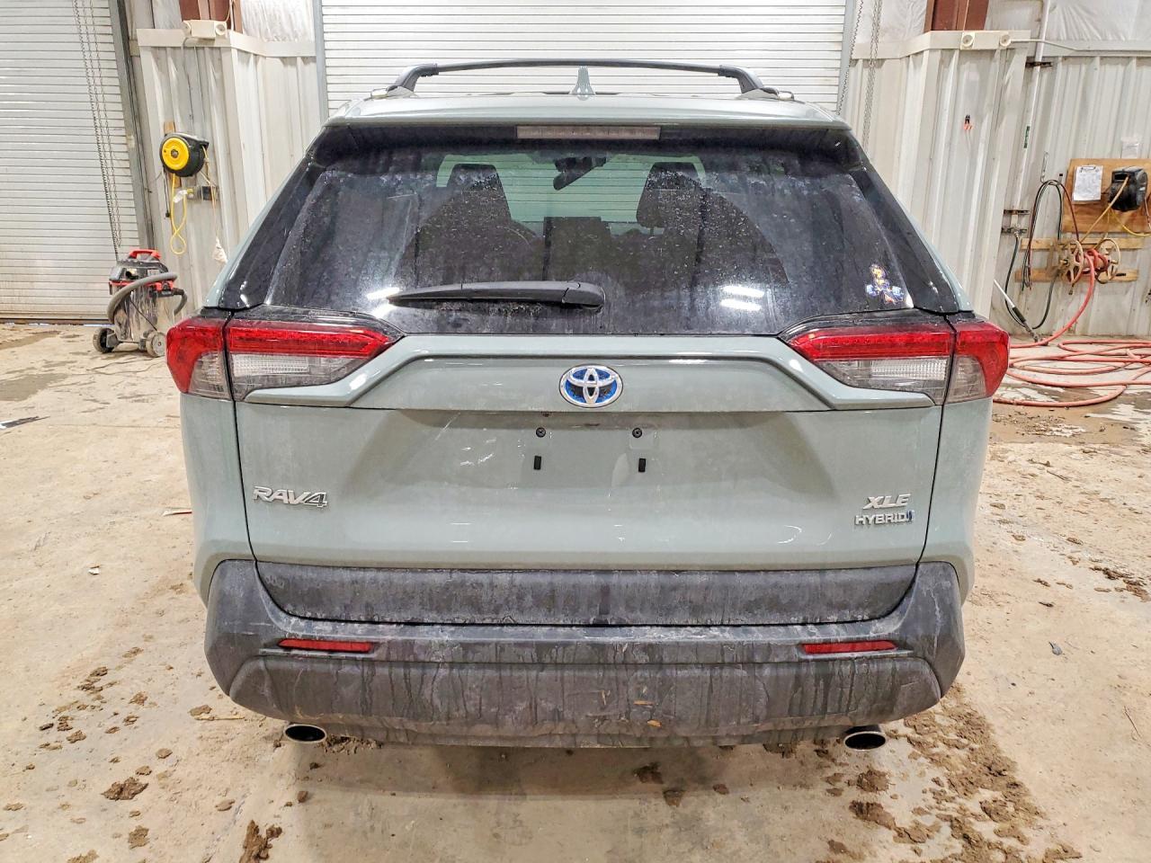 2021 Toyota Rav4 Hybrid Xle - zdjęcie 6