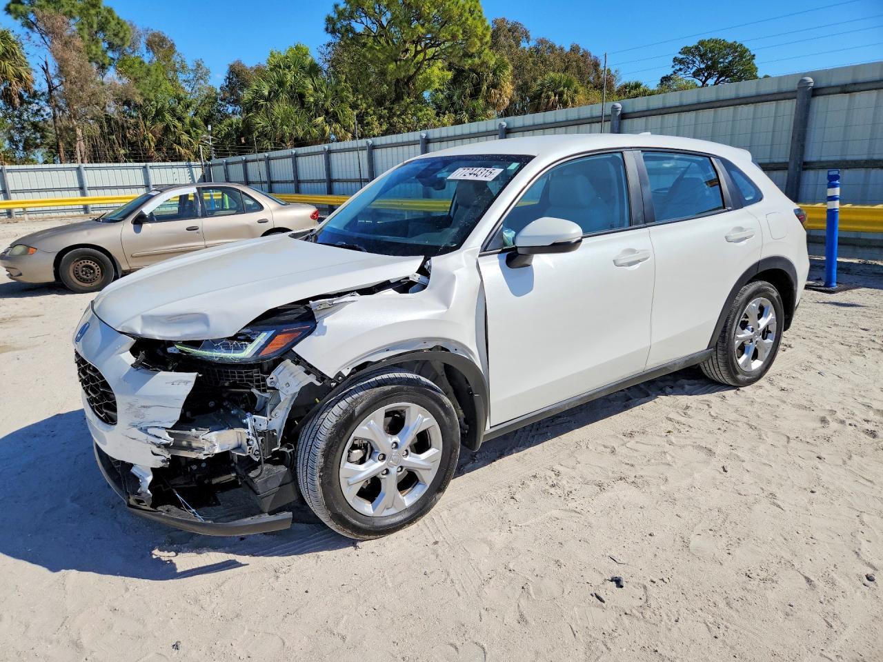 2025 Honda Hr-V Lx - zdjęcie główne