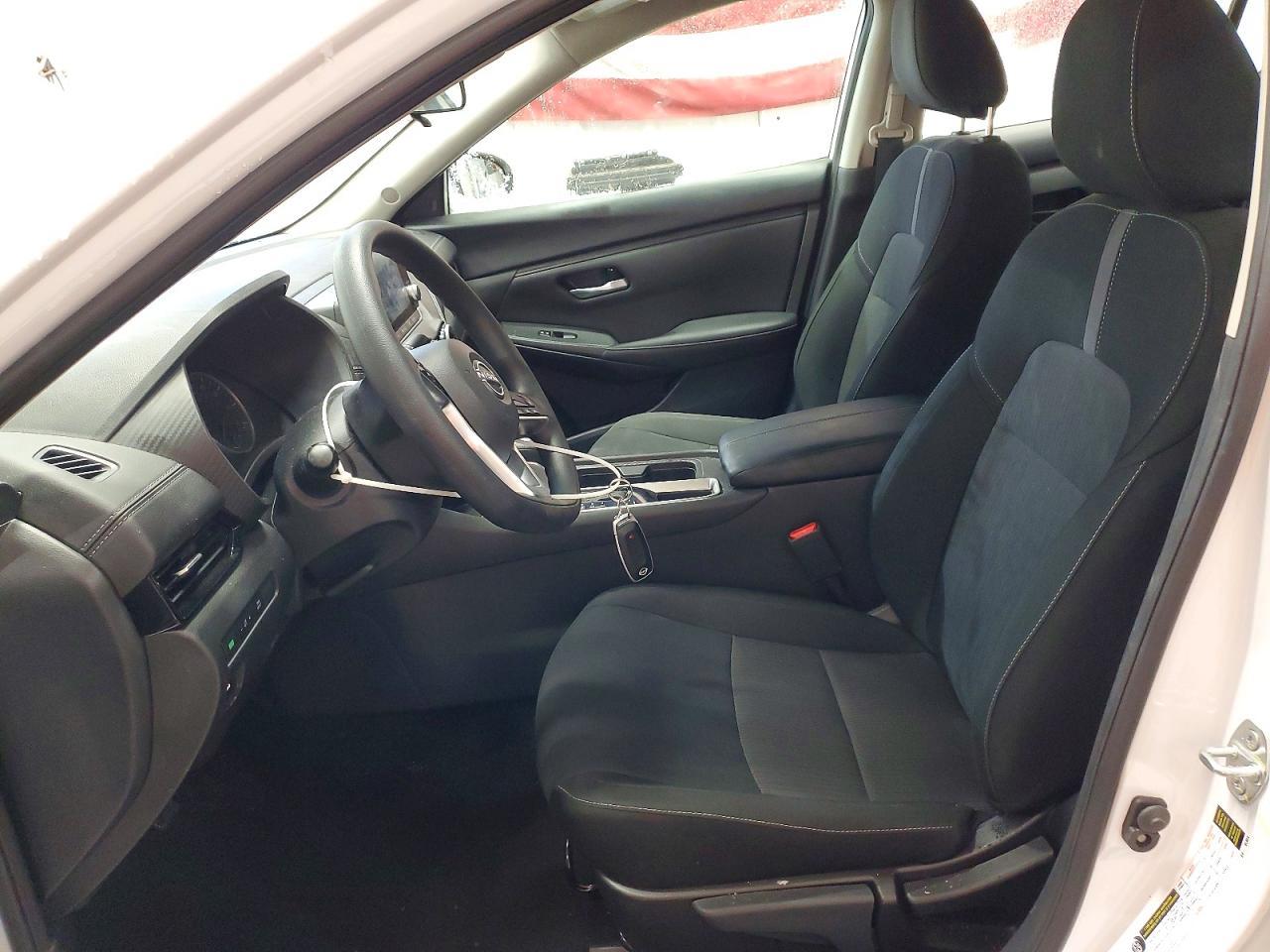 2025 Nissan Sentra Sv - zdjęcie 7