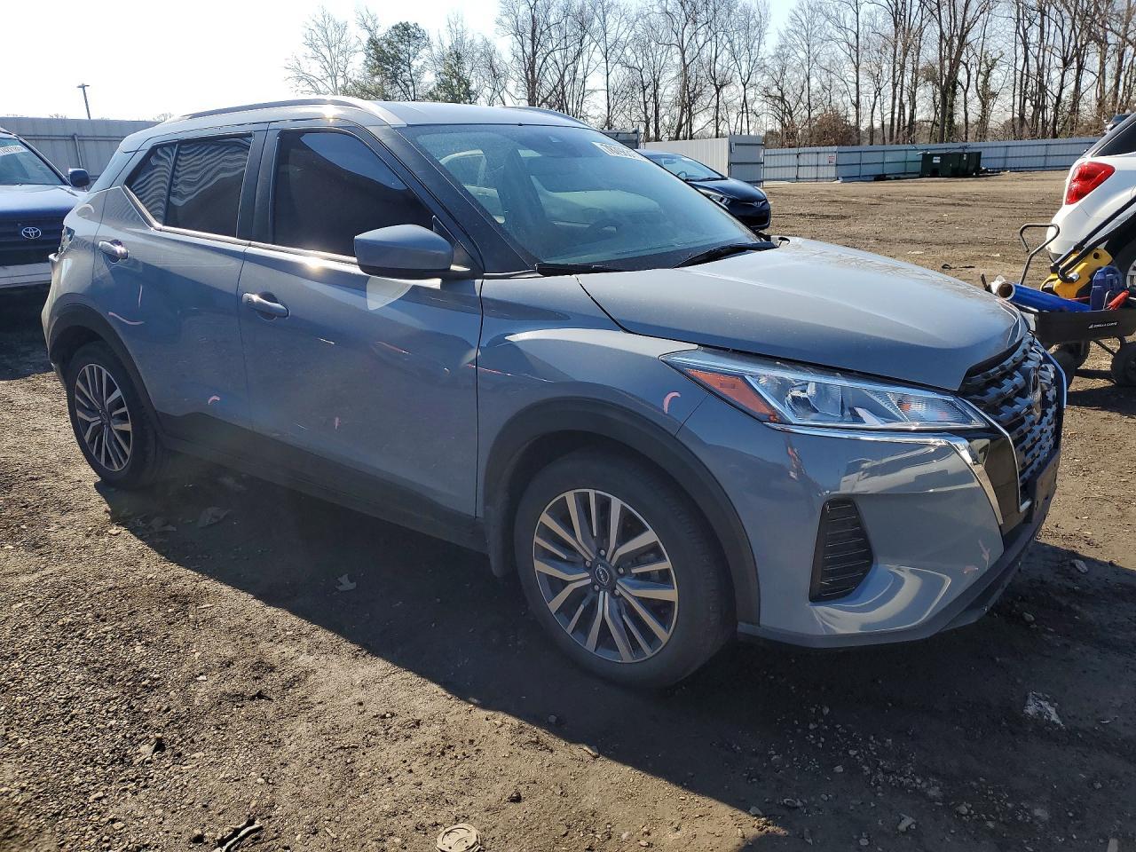 2024 Nissan Kicks Sv - zdjęcie 4