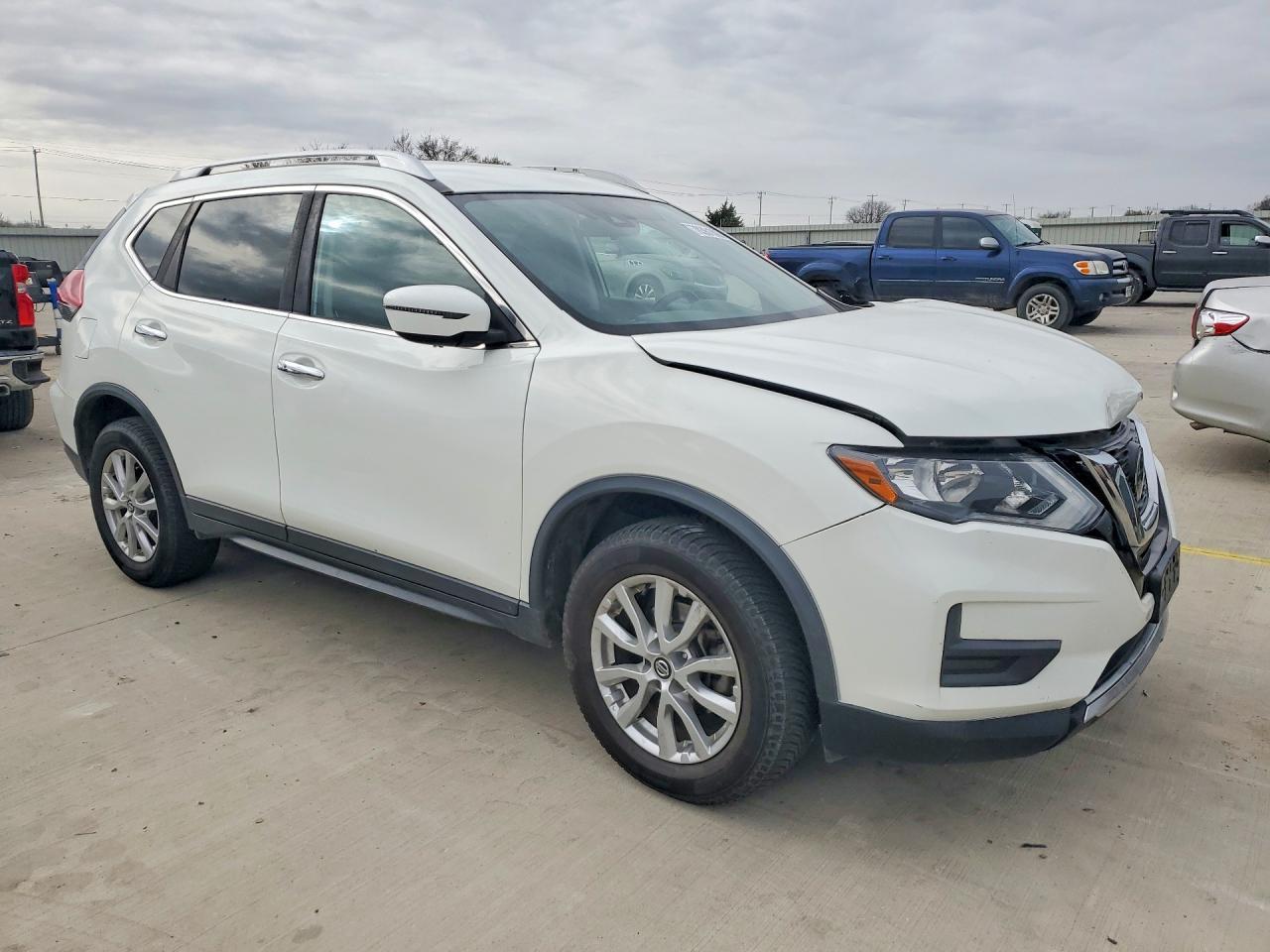 2019 Nissan Rogue Sv - zdjęcie 4