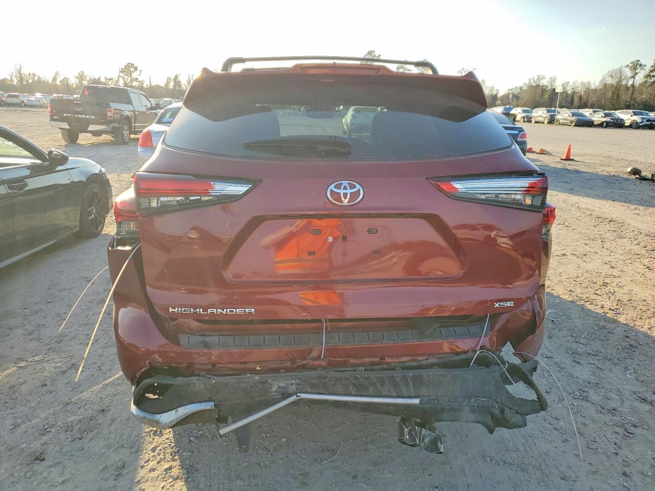 2023 Toyota Highlander L - zdjęcie 6