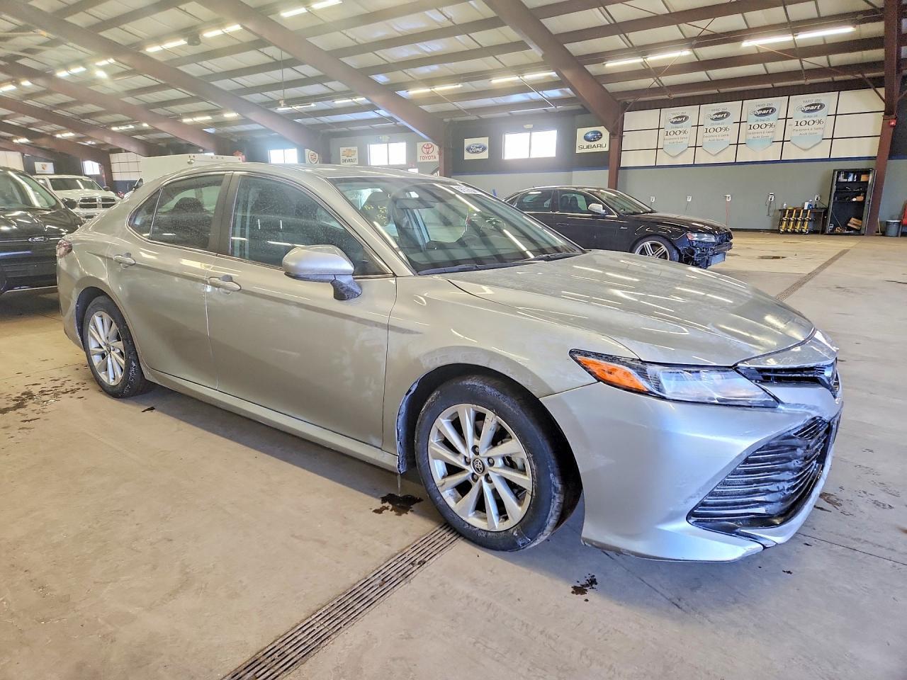 2024 Toyota Camry Le - zdjęcie 4