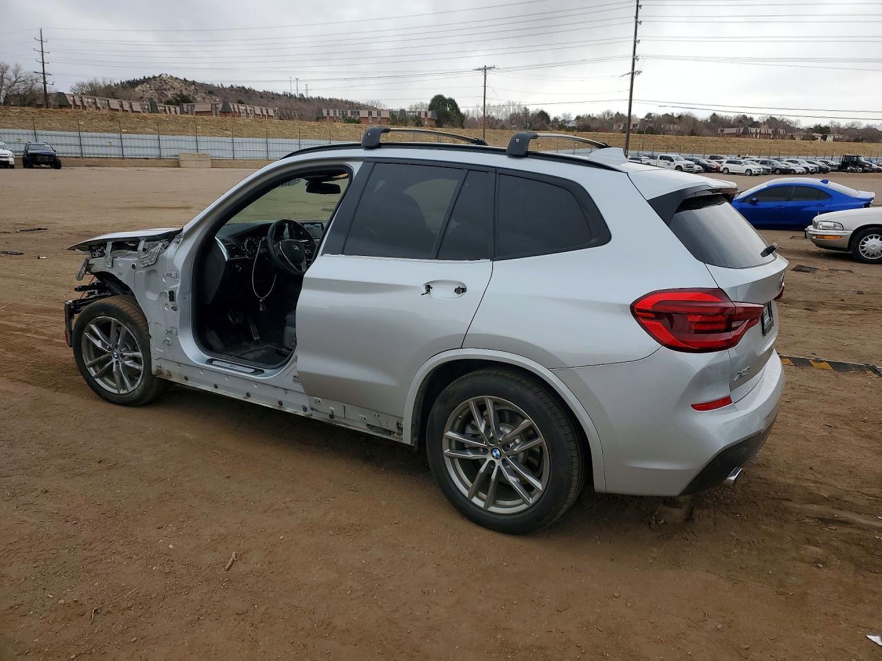 2019 BMW X3 xDrive30I - zdjęcie 2