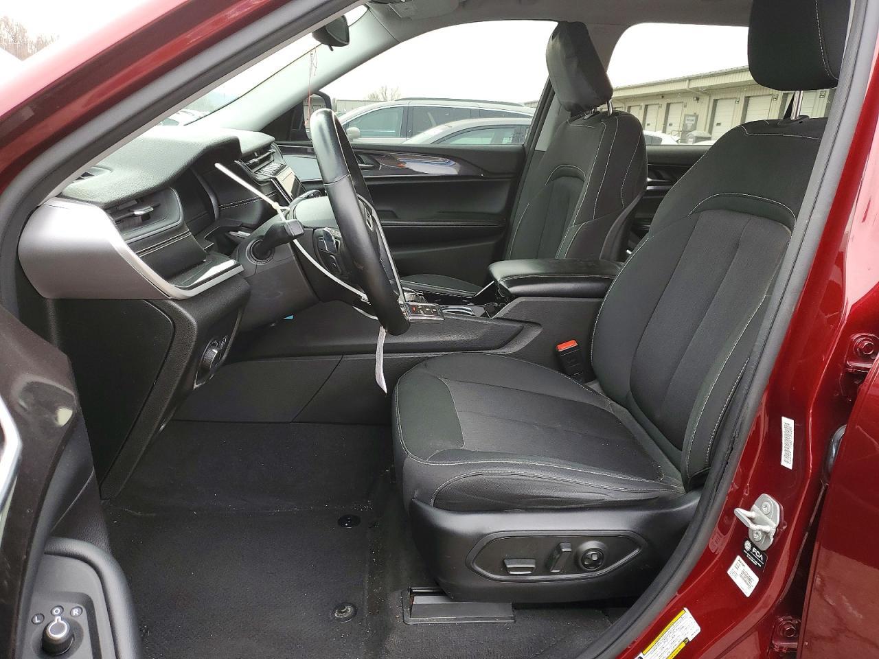 2021 Jeep Grand Cherokee L Laredo - zdjęcie 7