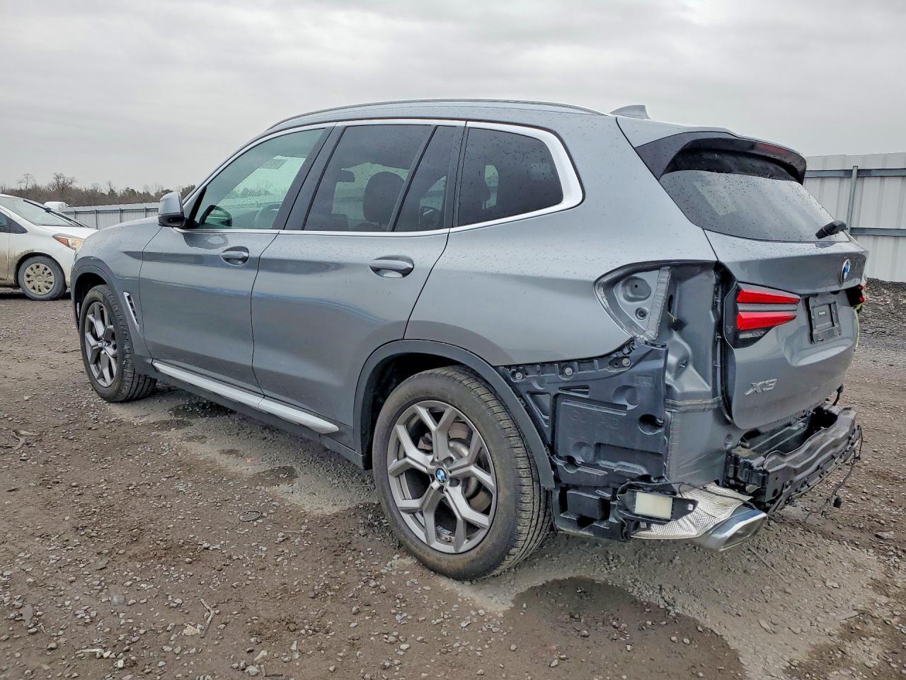 2023 BMW X3 xDrive30I - zdjęcie 2