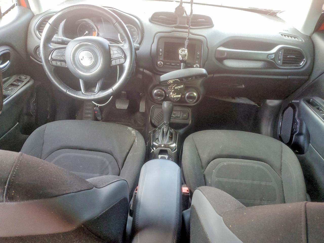 2017 Jeep Renegade Latitude - zdjęcie 8