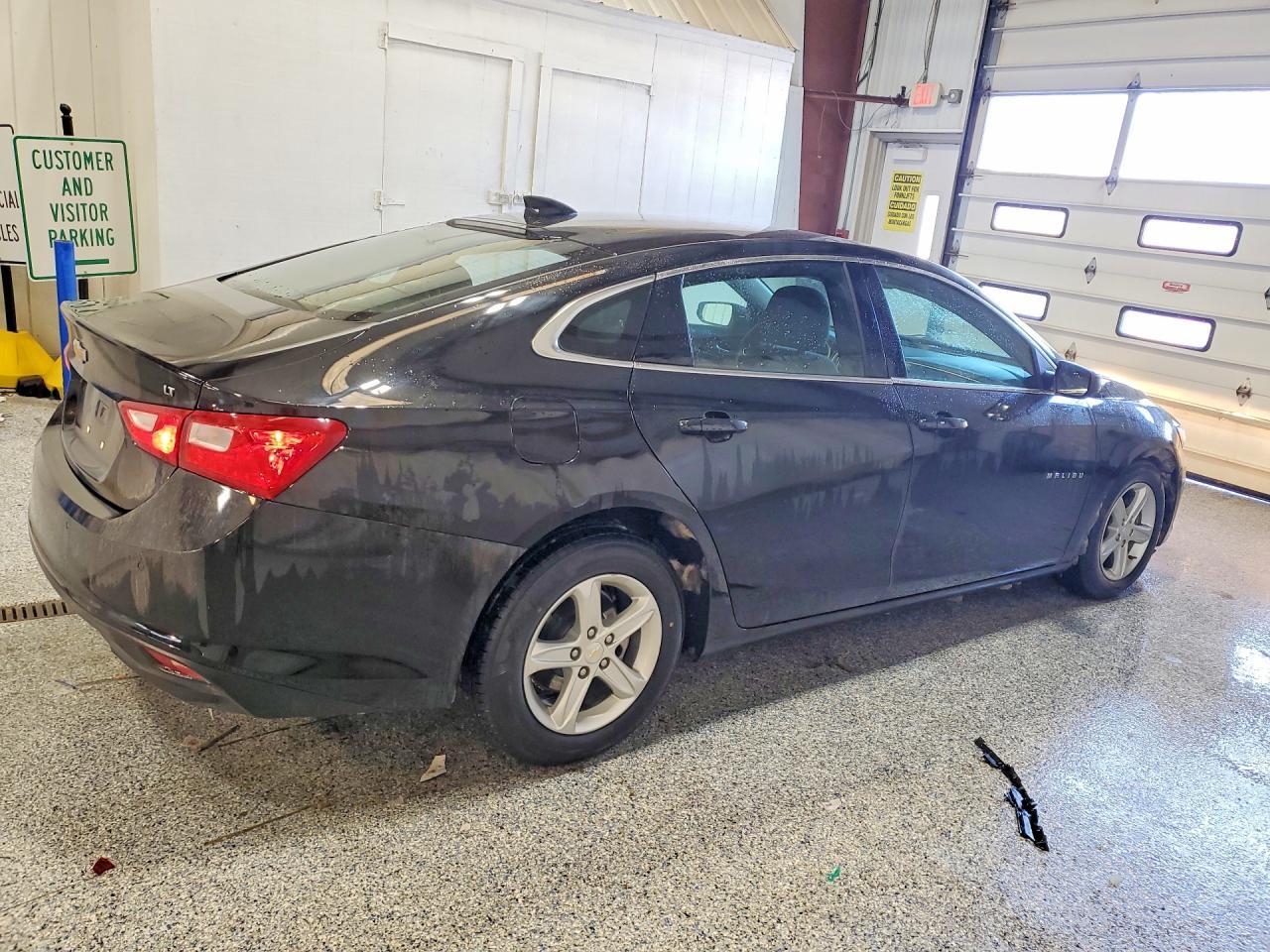 2024 Chevrolet Malibu Lt - zdjęcie 3