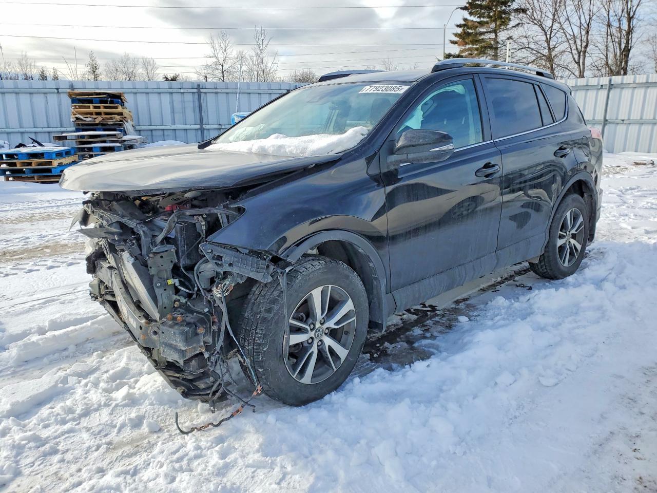 2018 Toyota Rav4 Le - zdjęcie główne