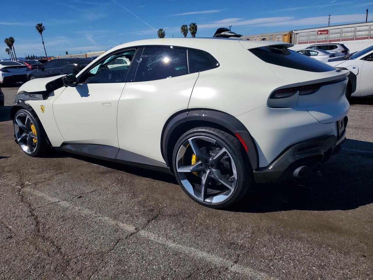 2024 Ferrari Purosangue - zdjęcie 2