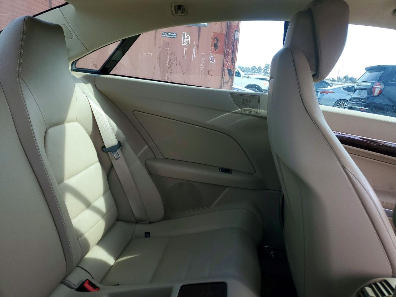 2013 Mercedes-Benz E 350 - zdjęcie 10