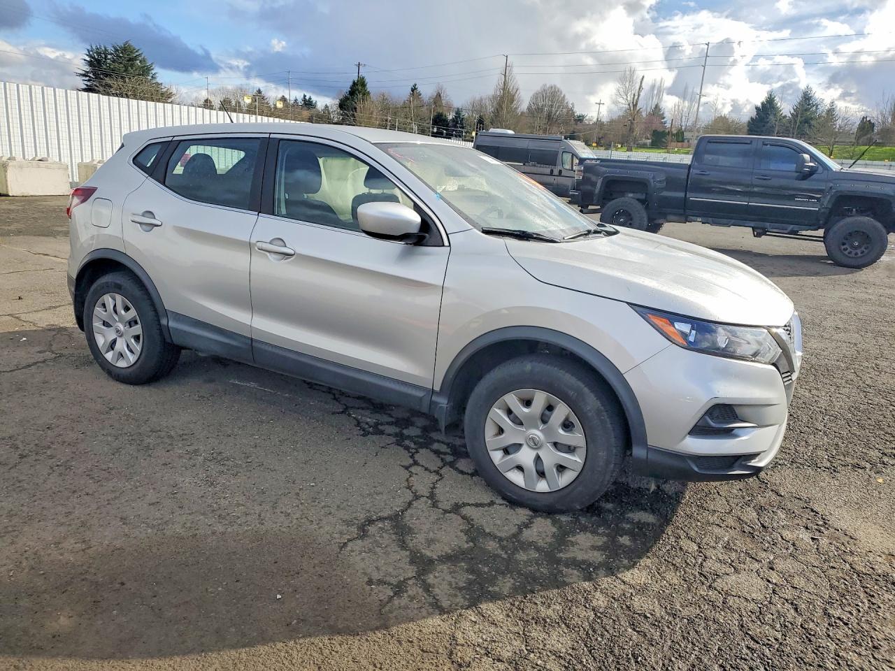 2020 Nissan Rogue Sport S - zdjęcie 4