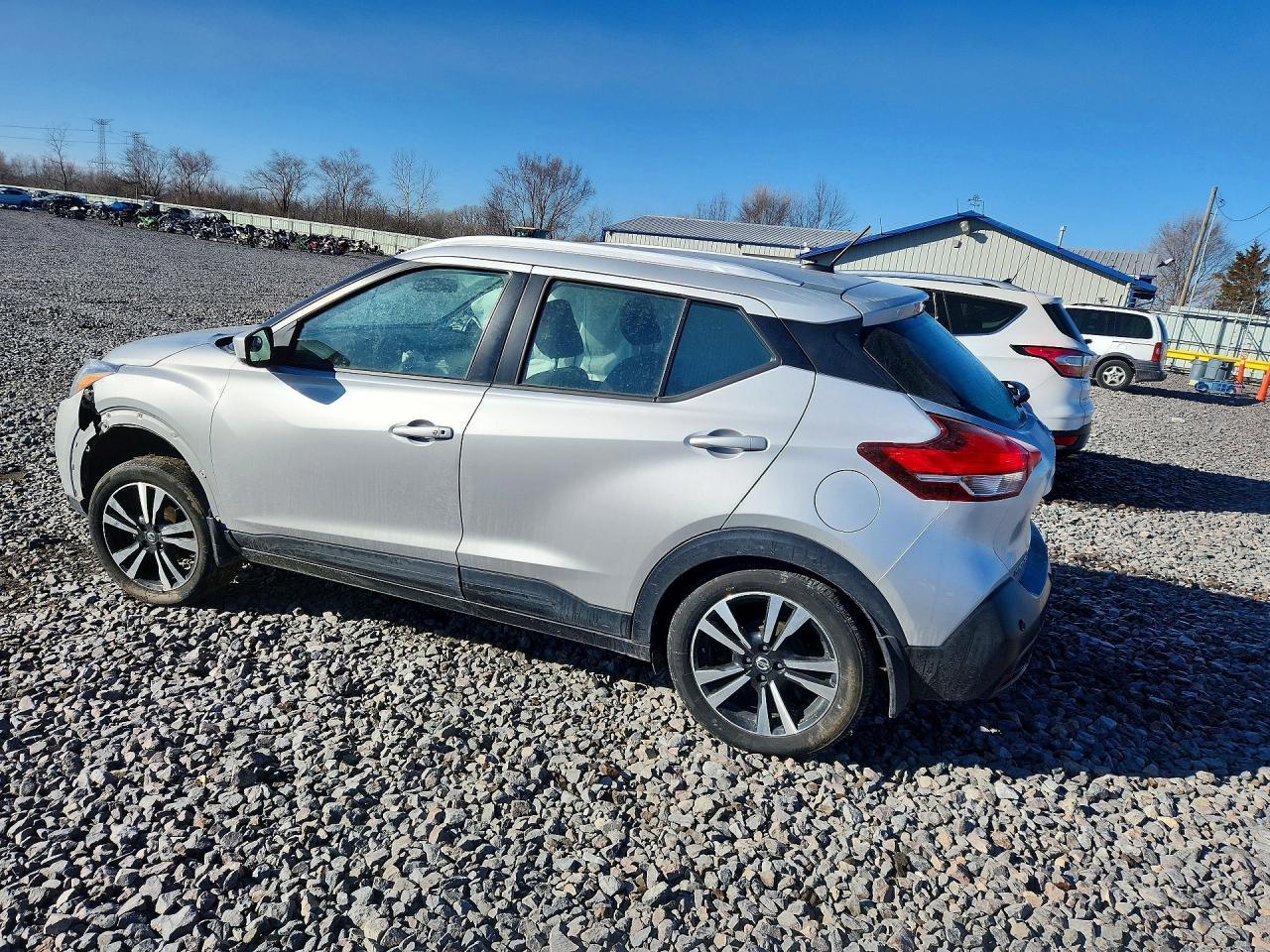 2020 Nissan Kicks Sv - zdjęcie 2