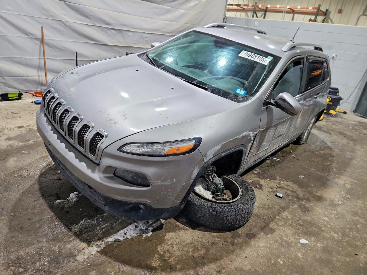 2016 Jeep Cherokee Latitude - zdjęcie główne