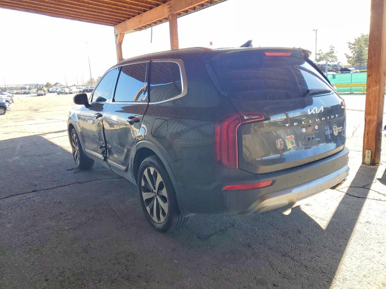 2022 Kia Telluride S - zdjęcie 2