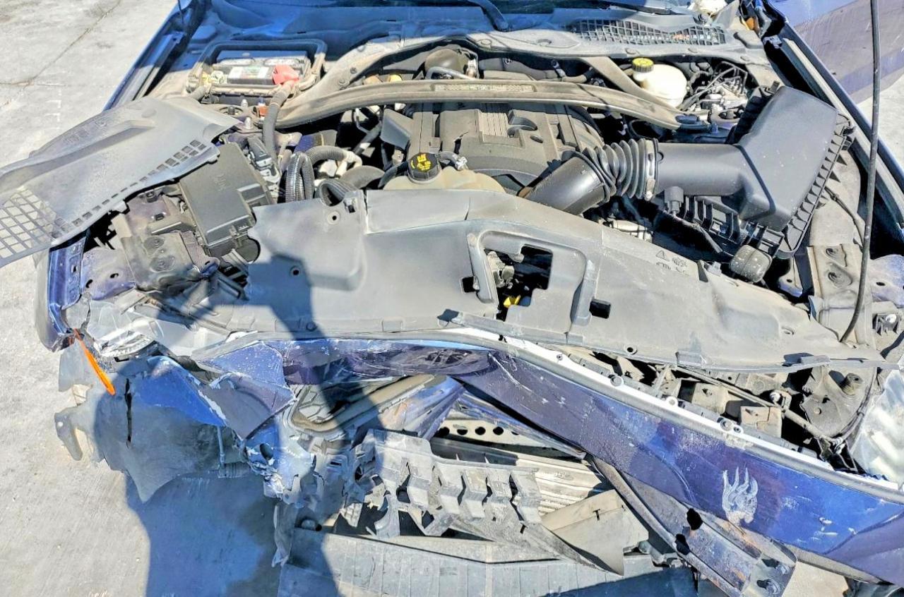 2020 Ford Mustang - zdjęcie 11