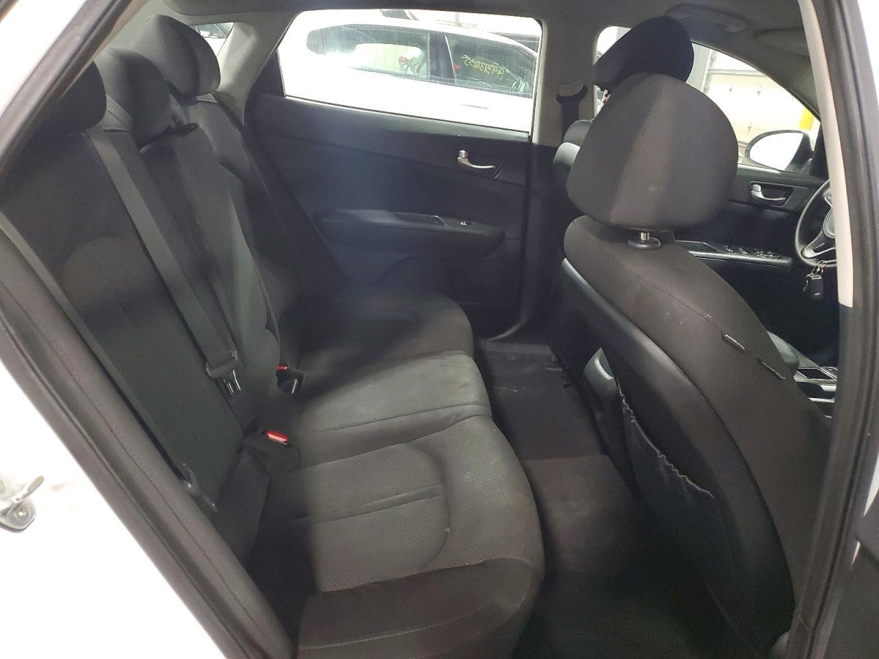 2016 Kia Optima Lx - zdjęcie 10