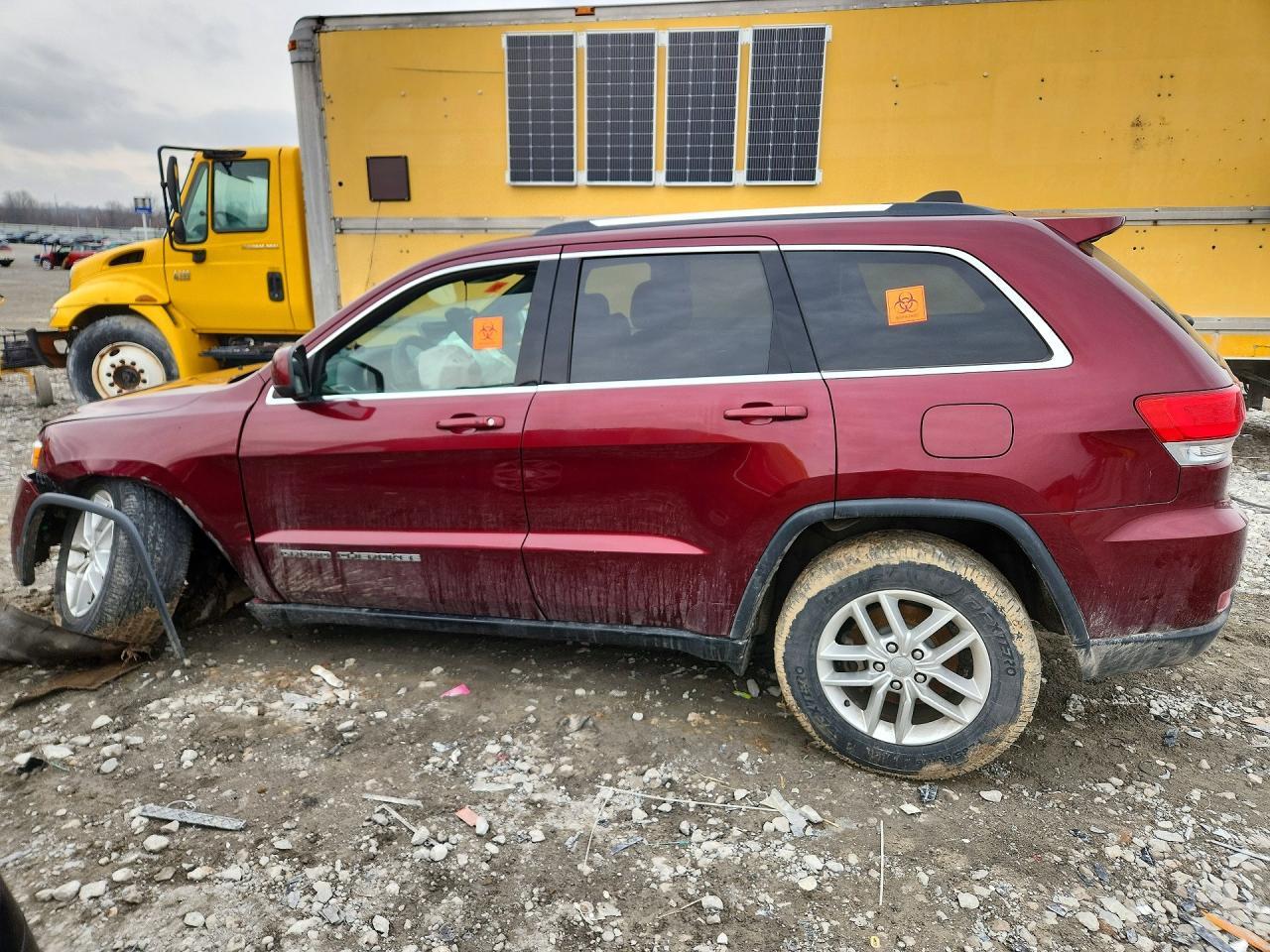 2017 Jeep Grand Cherokee Laredo - zdjęcie 2