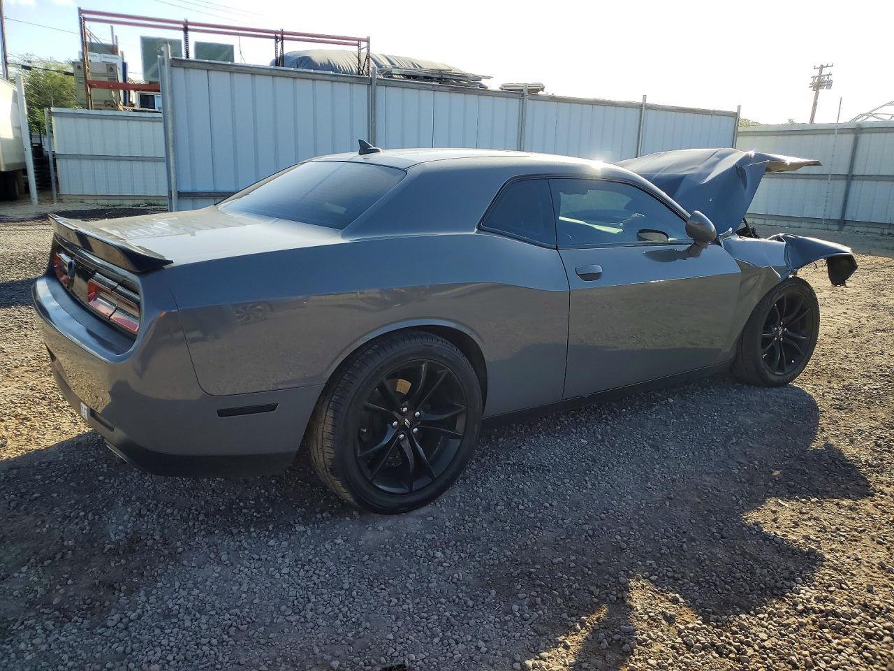 2017 Dodge Challenger Sxt - zdjęcie 3