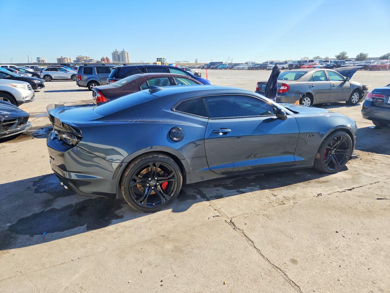 2023 Chevrolet Camaro Lt1 - zdjęcie 3