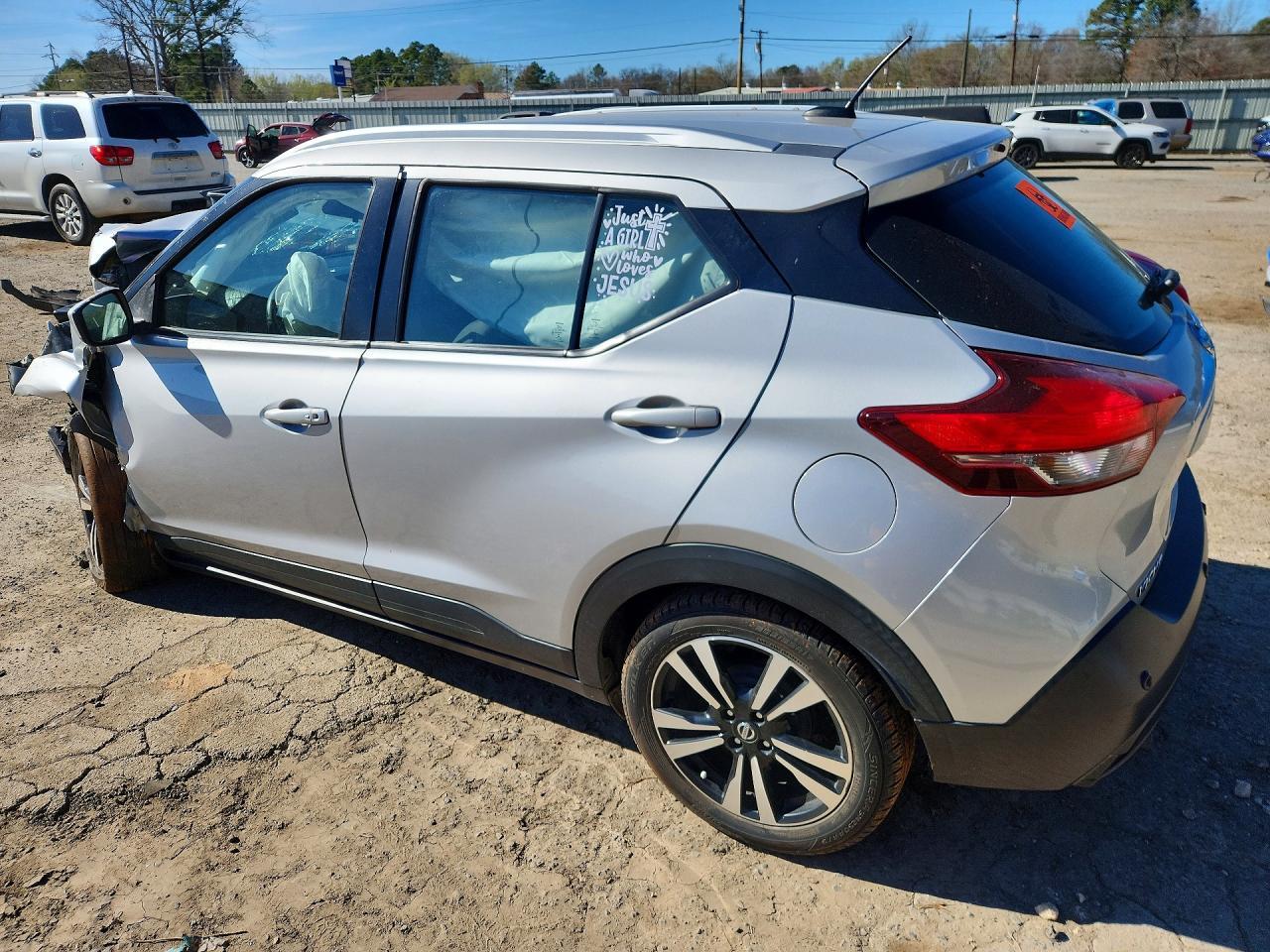 2020 Nissan Kicks Sv - zdjęcie 2