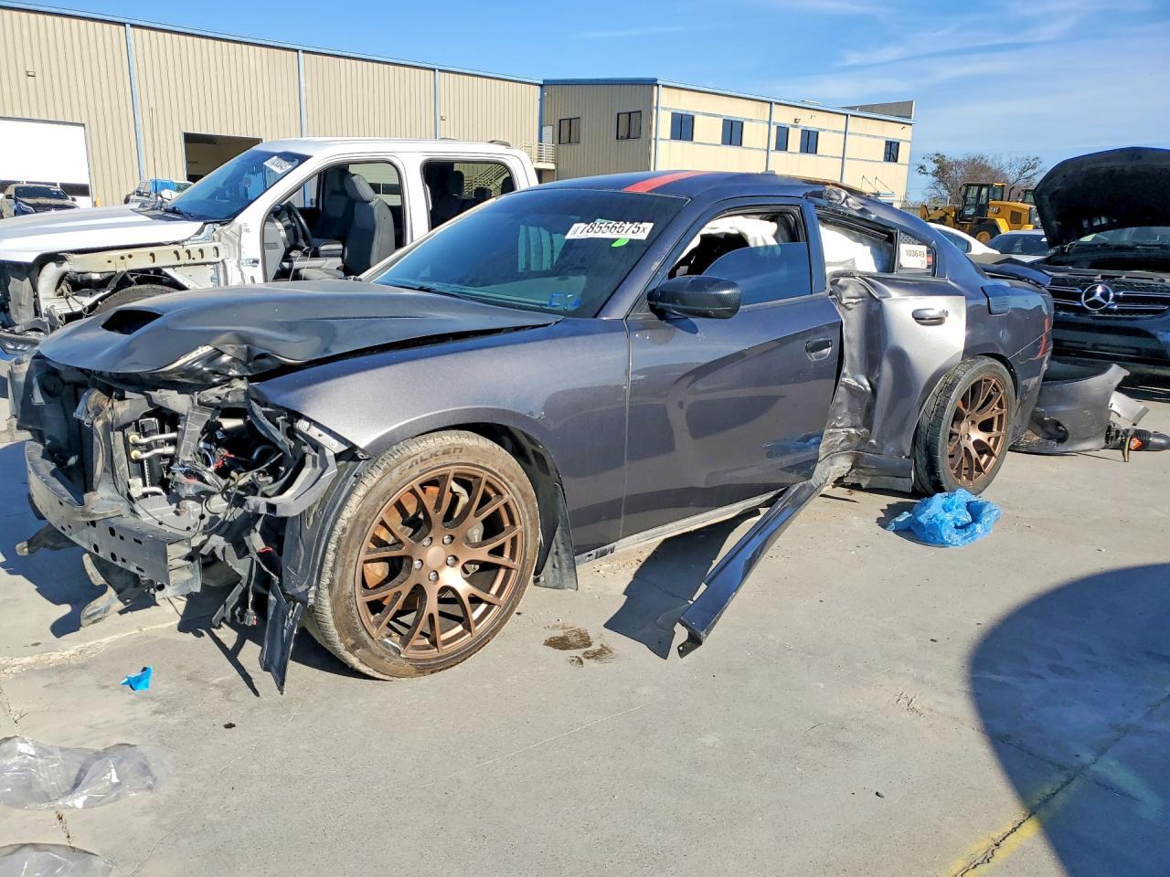 2019 Dodge Charger R/T - zdjęcie główne