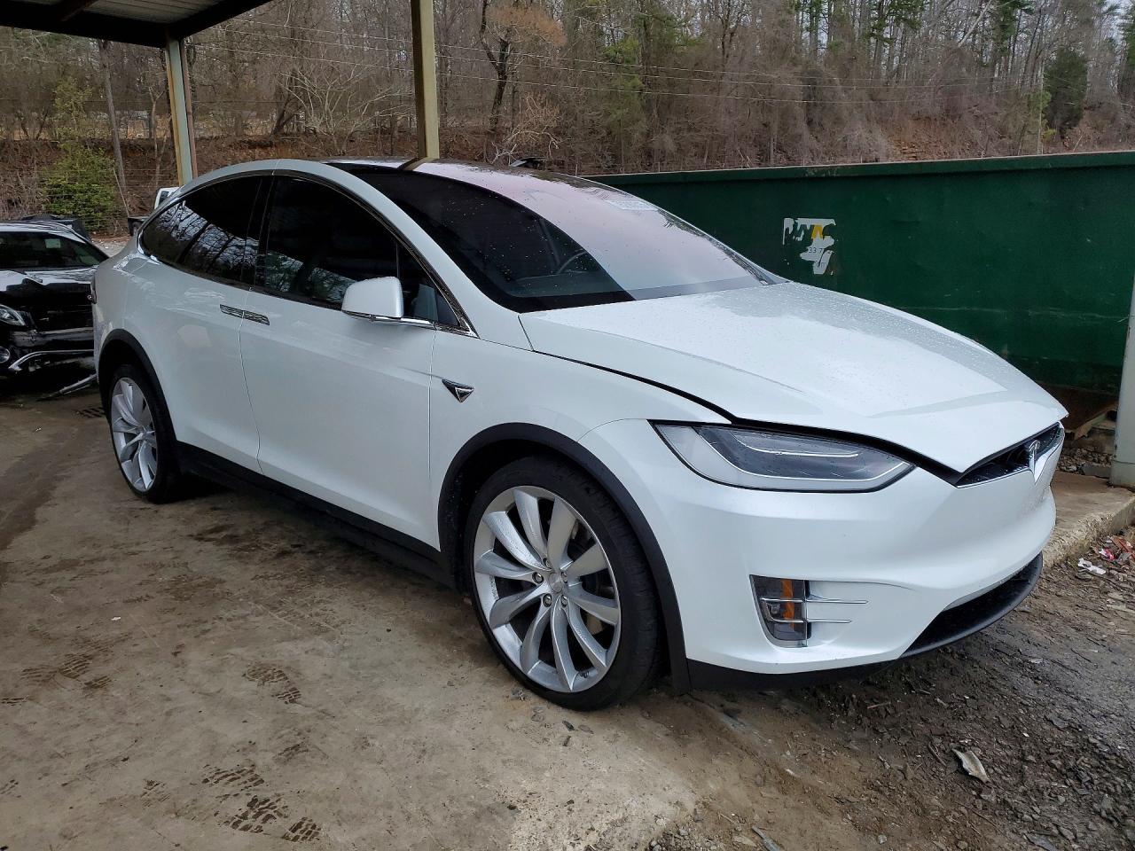 2017 Tesla Model X - zdjęcie 4