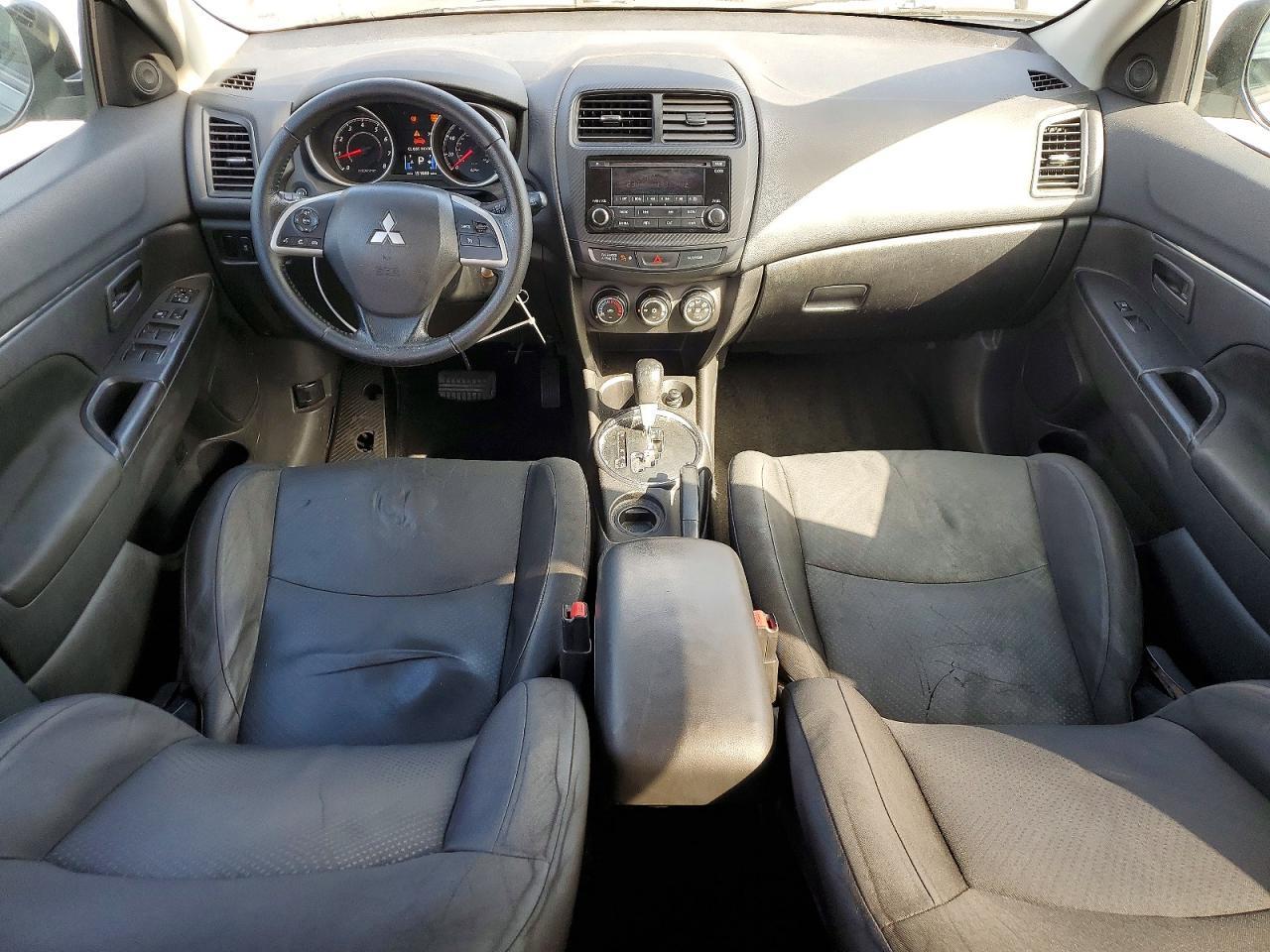 2015 Mitsubishi Outlander Sport Es - zdjęcie 8