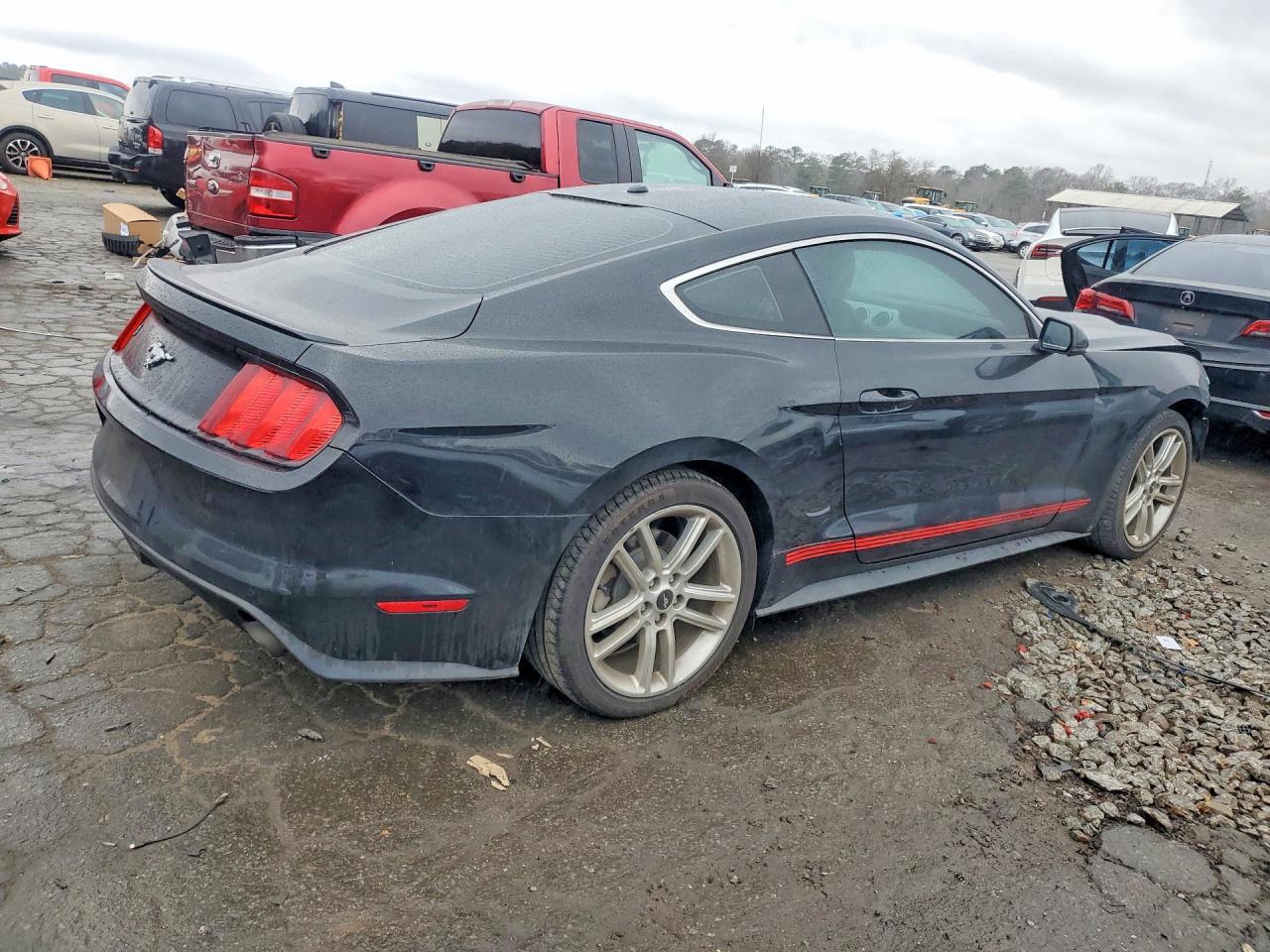 2017 Ford Mustang - zdjęcie 3