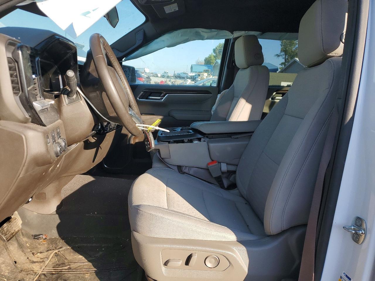 2022 Chevrolet Silverado K1500 Lt - zdjęcie 7