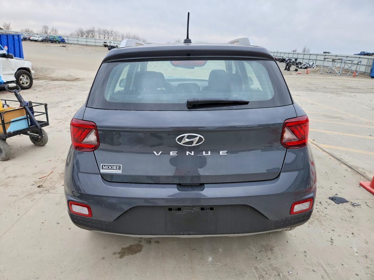 2025 Hyundai Venue Sel - zdjęcie 6