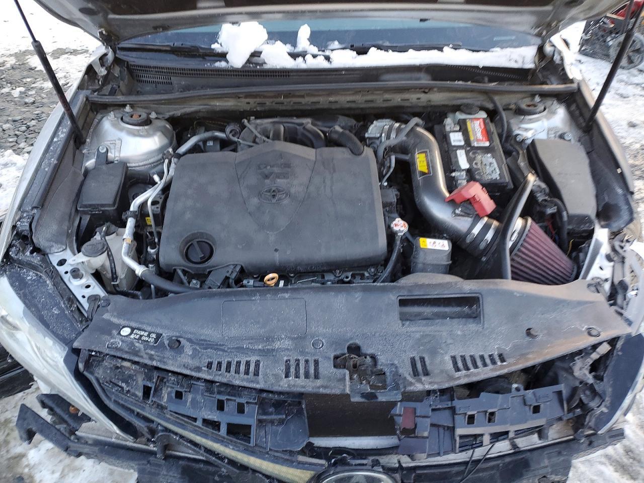 2019 Toyota Camry Xse - zdjęcie 11