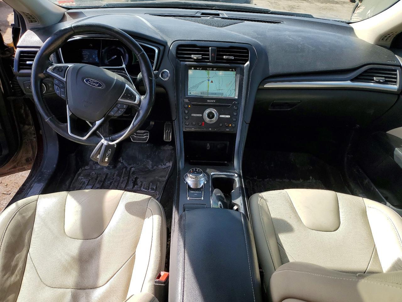 2017 Ford Fusion Titanium Hev - zdjęcie 8