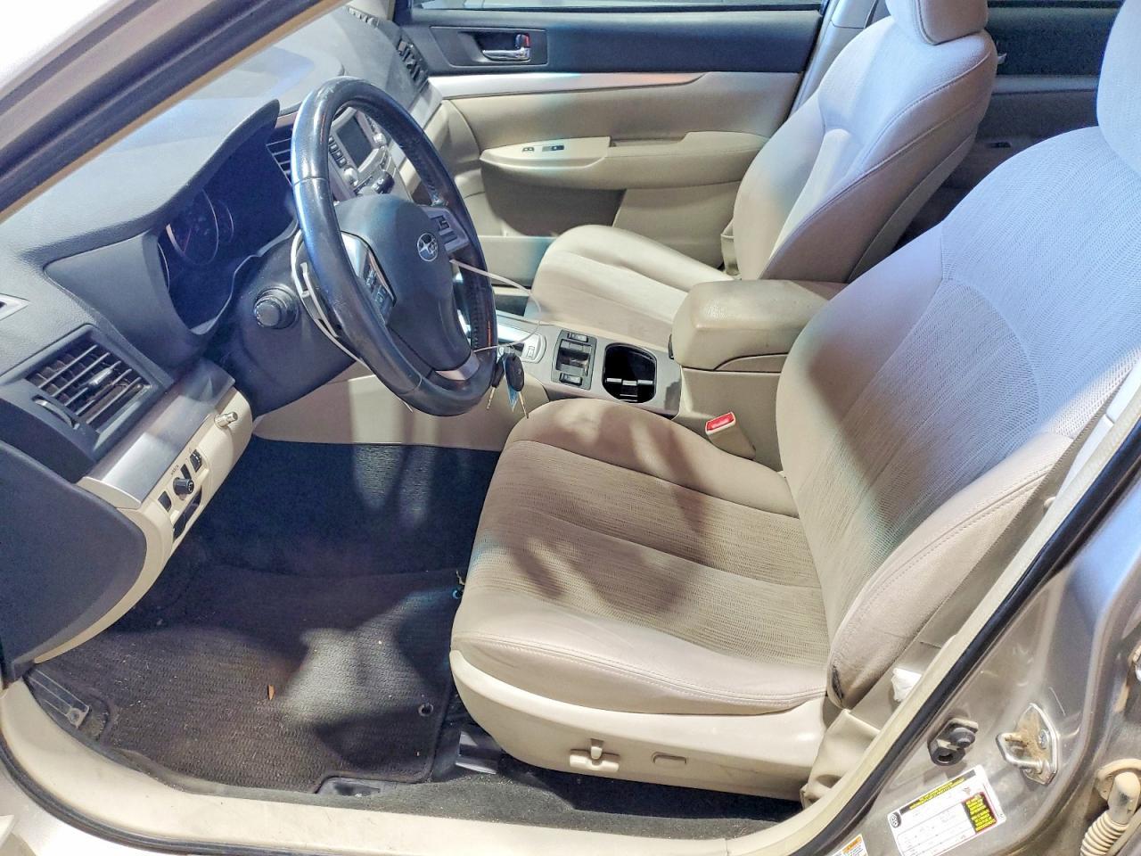 2014 Subaru Outback 2.5I Premium - zdjęcie 7
