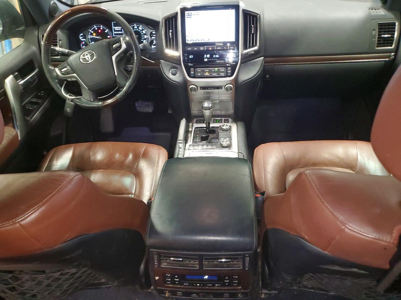 2016 Toyota Land Cruiser Base - zdjęcie 8
