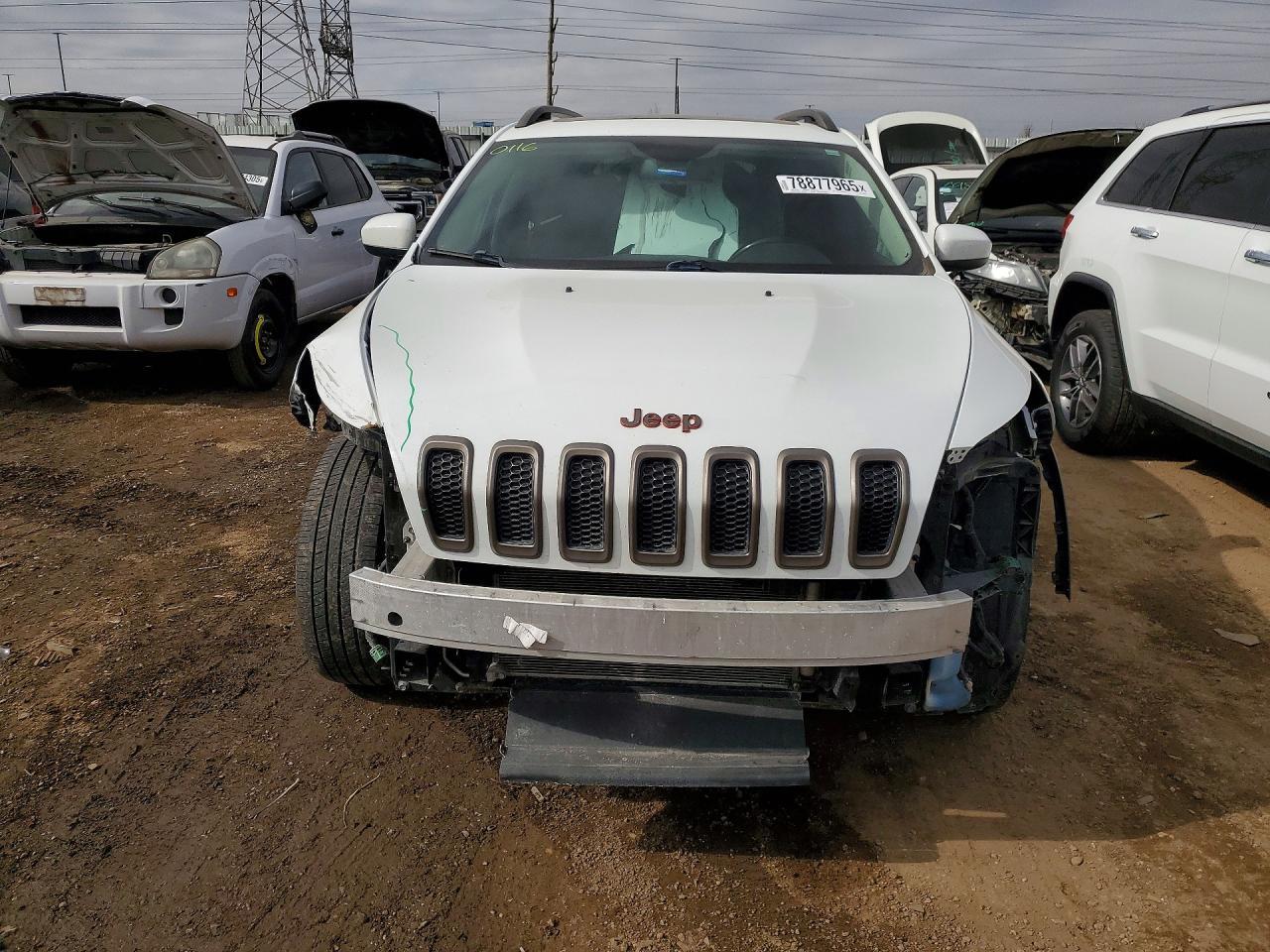 2017 Jeep Cherokee Latitude - zdjęcie 5