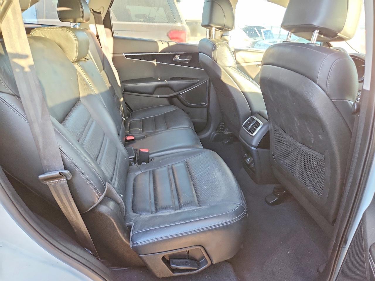 2017 Kia Sorento - zdjęcie 10